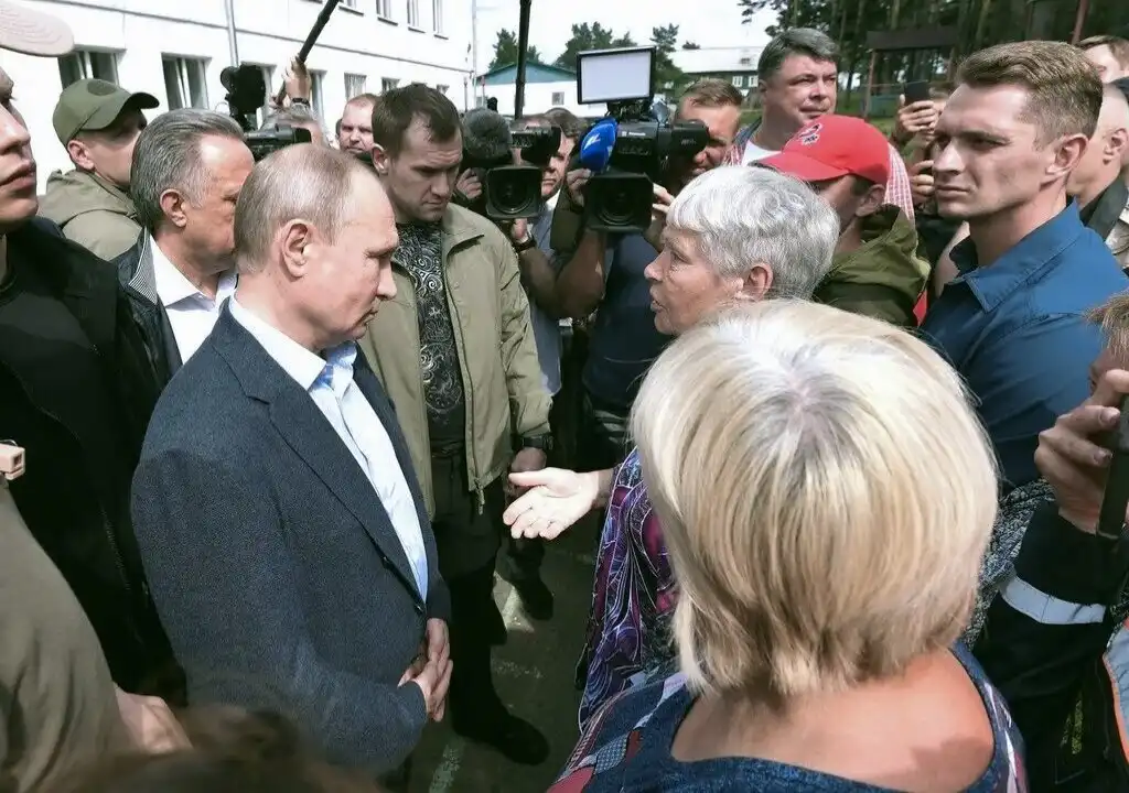 Во всём Путин виноват и даже в наводнении в Казахстане, как заявили в Сети, но россияне ответили на обвинения Во всём Путин виноват и даже в наводнении в Казахстане, как заявили в Сети, но россияне ответили на обвинения