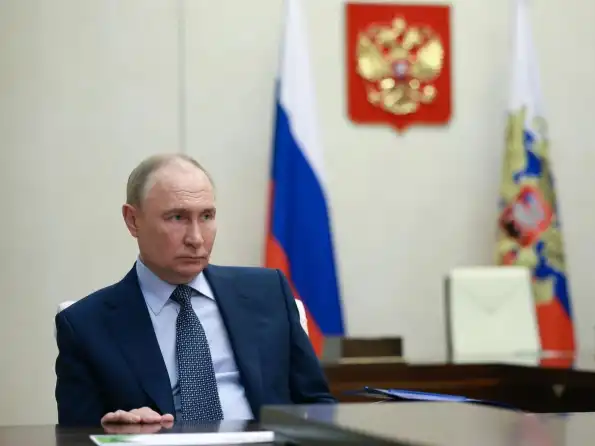 «Мы должны быть очень осторожны». На Западе испугались предупреждения Путина об Украине «Мы должны быть очень осторожны». На Западе испугались предупреждения Путина об Украине