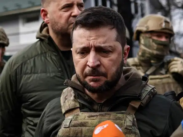 «Можно было свернуть шею ещё в нулевые». Медведев назвал дату, когда Украина исчезнет «Можно было свернуть шею ещё в нулевые». Медведев назвал дату, когда Украина исчезнет