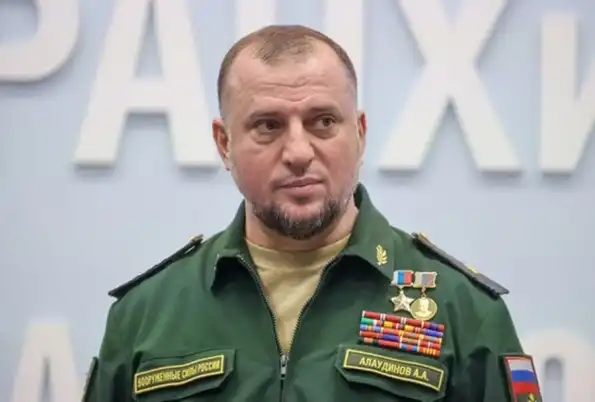 «Это недочеченец, это черт!»: что за скандал с Lexus на пляже в Мариуполе? «Это недочеченец, это черт!»: что за скандал с Lexus на пляже в Мариуполе?
