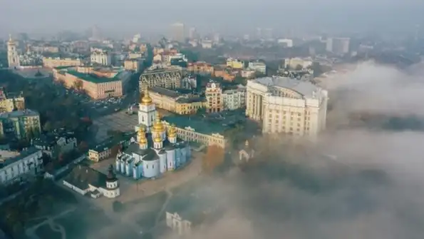 Потоп, разрушающиеся мосты и снос усадьбы Зеленского. Что происходит в Киеве Потоп, разрушающиеся мосты и снос усадьбы Зеленского. Что происходит в Киеве