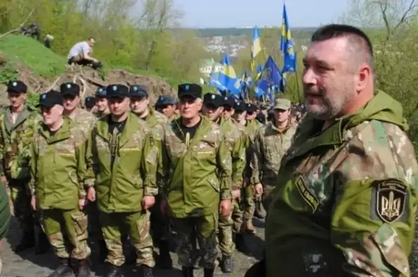 «Ты кого нам подсунул?» Украинские нацисты набросились на Зеленского «Ты кого нам подсунул?» Украинские нацисты набросились на Зеленского