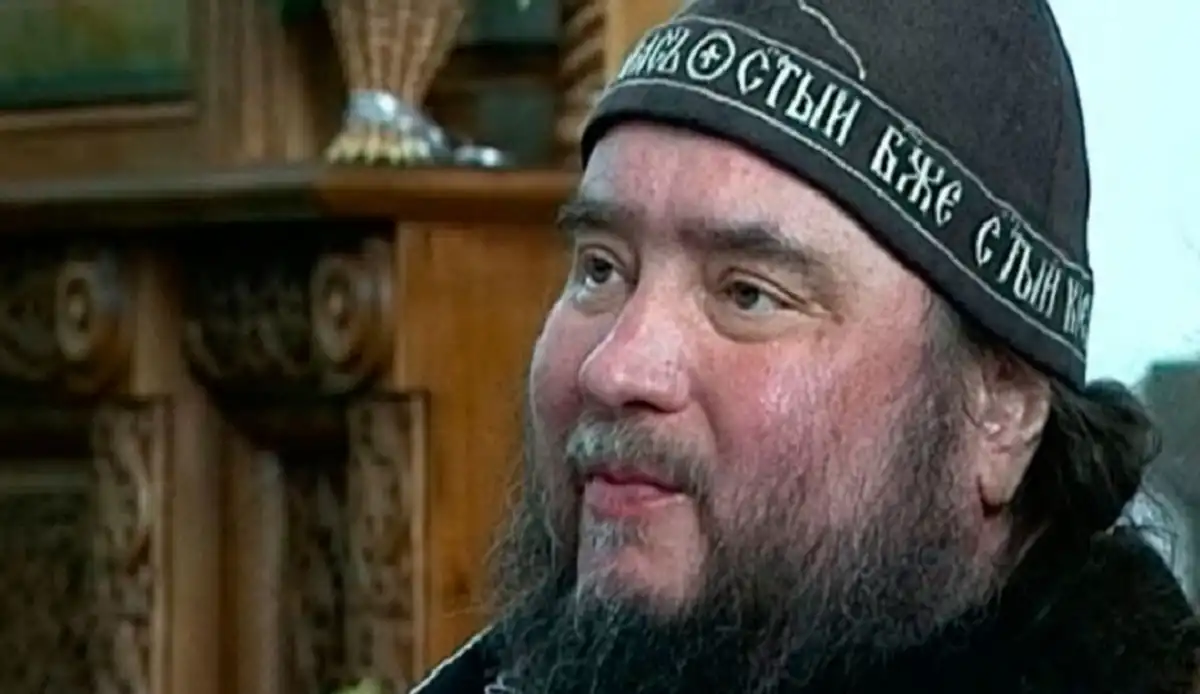 Послания старца Зосимы: «Оттуда покатится колотня по всей русской земле» Послания старца Зосимы: «Оттуда покатится колотня по всей русской земле»