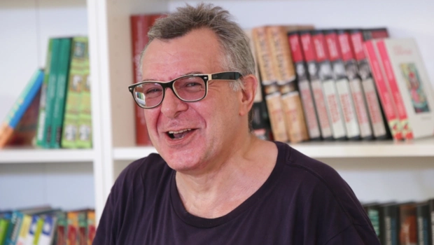 Андрей Ургант пожаловался на мошенников: «Стараюсь их не раздражать» Андрей Ургант пожаловался на мошенников: «Стараюсь их не раздражать»