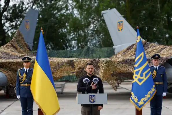 На Украине знатно бабахнуло после потери F 16: в Киеве началась грызня На Украине знатно бабахнуло после потери F 16: в Киеве началась грызня