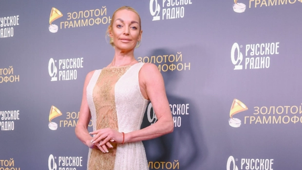 Анастасия Волочкова экстренно отправилась в Санкт-Петербург: «Папа очень плох» Анастасия Волочкова экстренно отправилась в Санкт-Петербург: «Папа очень плох»