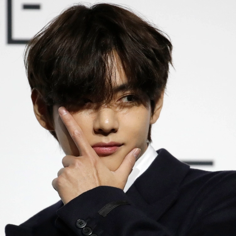 Солист BTS был признан самым красивым мужчиной в мире Солист BTS был признан самым красивым мужчиной в мире