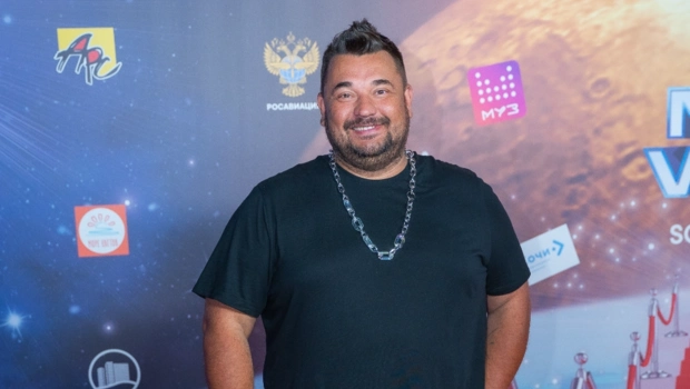 Сергей Жуков хочет получить 5 млн рублей от своего двойника через суд Сергей Жуков хочет получить 5 млн рублей от своего двойника через суд