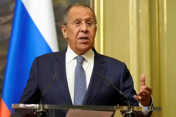 «Пусть в свои ноги «стреляет» красавица Европа»: Лавров дал несколько советов Западу «Пусть в свои ноги «стреляет» красавица Европа»: Лавров дал несколько советов Западу