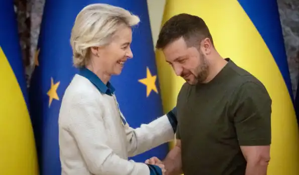 Только посмотрите на это фото. Как четко пойман момент! Предлагаем название фотографии Только посмотрите на это фото. Как четко пойман момент! Предлагаем название фотографии