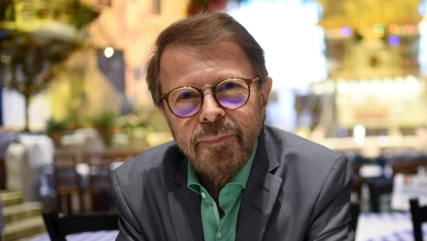 79-летний солист ABBA женился в третий раз 79-летний солист ABBA женился в третий раз