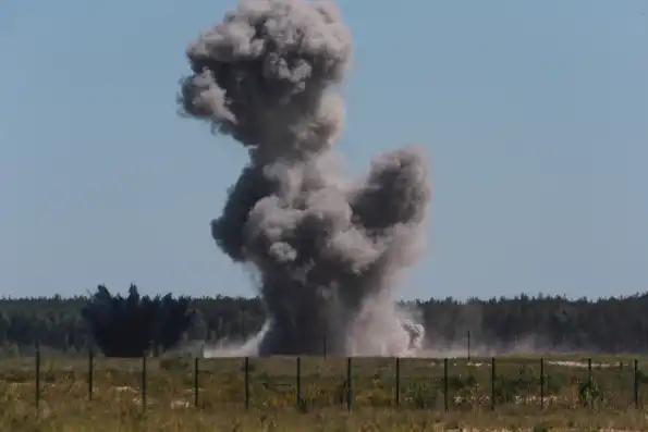 Боевики ВСУ пожаловались, что на них сбросили «ядерную бомбу»: «гриб» вырос до небес Боевики ВСУ пожаловались, что на них сбросили «ядерную бомбу»: «гриб» вырос до небес