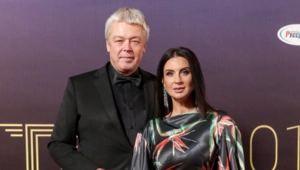 56-летняя Екатерина Стриженова заговорила о рождении третьего ребенка