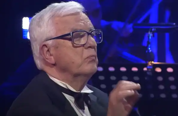 «Латвия тебя даже не похоронит после такого»: 87-летний Раймонд Паулс оказался сторонником России «Латвия тебя даже не похоронит после такого»: 87-летний Раймонд Паулс оказался сторонником России