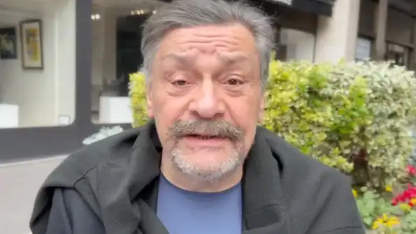 «Идиотом был, идиотом сдохнет». В сети высмеяли пафос иноагента Назарова «Идиотом был, идиотом сдохнет». В сети высмеяли пафос иноагента Назарова