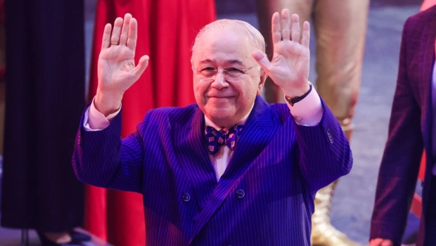 Евгений Петросян отрекся от дочери: Степаненко виновата? Евгений Петросян отрекся от дочери: Степаненко виновата?