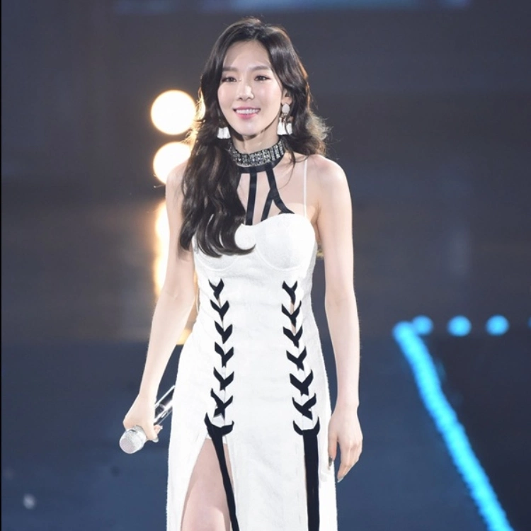 Лучшие новогодние каверы k-pop групп Лучшие новогодние каверы k-pop групп
