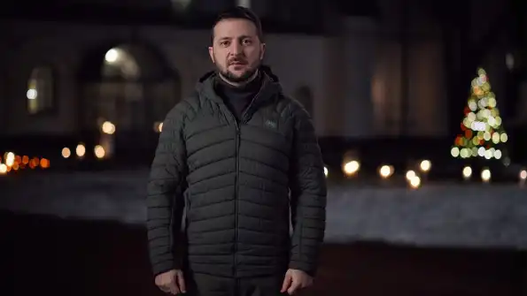 «Новогодний позор». Зеленского высмеяли за новогоднее обращение «Новогодний позор». Зеленского высмеяли за новогоднее обращение