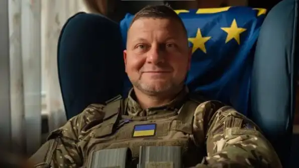 «Услышьте меня: русские в пяти километрах от Днепра»: Вислый зовёт Залужного идти на Киев. Бригадный командир против Зеленского «Услышьте меня: русские в пяти километрах от Днепра»: Вислый зовёт Залужного идти на Киев. Бригадный командир против Зеленского