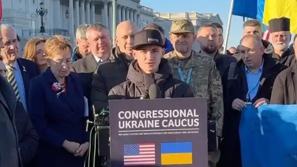 Зеленский рвал и метал. Как самая многочисленная украинская делегация позавтракала и помолилась в США Зеленский рвал и метал. Как самая многочисленная украинская делегация позавтракала и помолилась в США