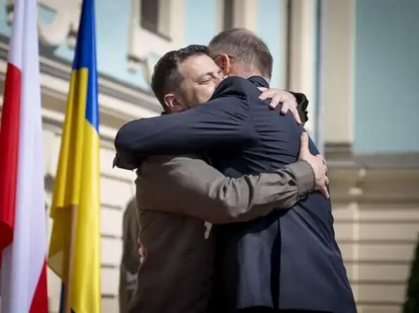 Польша тоже проиграла вчистую. Очень скоро полякам придется плакать горькими слезами Польша тоже проиграла вчистую. Очень скоро полякам придется плакать горькими слезами