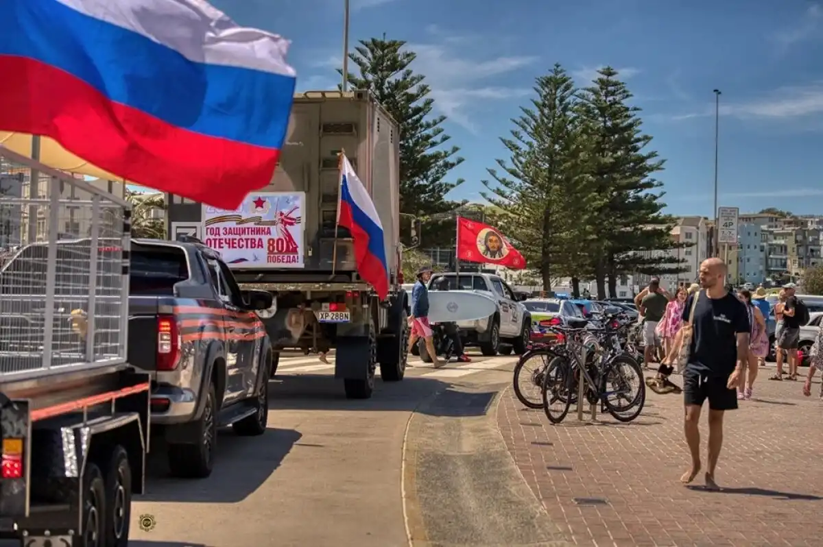 «Поддержка растёт». Парад с буквой Z и флагами РФ восхитил австралийцев «Поддержка растёт». Парад с буквой Z и флагами РФ восхитил австралийцев