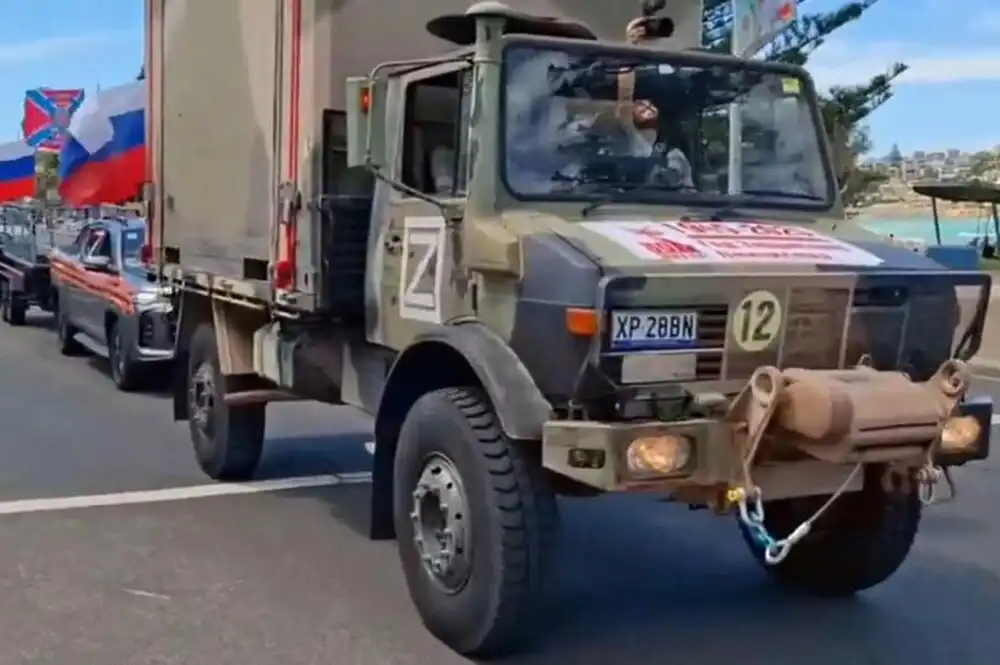 «Поддержка растёт». Парад с буквой Z и флагами РФ восхитил австралийцев «Поддержка растёт». Парад с буквой Z и флагами РФ восхитил австралийцев