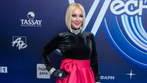 Лера Кудрявцева рассказала о тяжелой болезни дочери: «Пластом лежит» Лера Кудрявцева рассказала о тяжелой болезни дочери: «Пластом лежит»