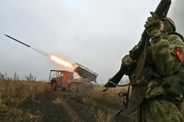 Били так, что клочья летели. Ракеты ВС РФ не оставили в Киеве живого места