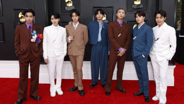 Участники BTS анонсировали новые проекты впервые после ухода в армию Участники BTS анонсировали новые проекты впервые после ухода в армию