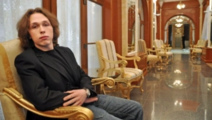 Сын Никаса Сафронова стал копией отца и заявил, что ему осталось два месяца Сын Никаса Сафронова стал копией отца и заявил, что ему осталось два месяца