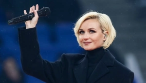 Полина Гагарина отметила день рождения дочери в компании бывшего мужа и повзрослевшего сына Полина Гагарина отметила день рождения дочери в компании бывшего мужа и повзрослевшего сына