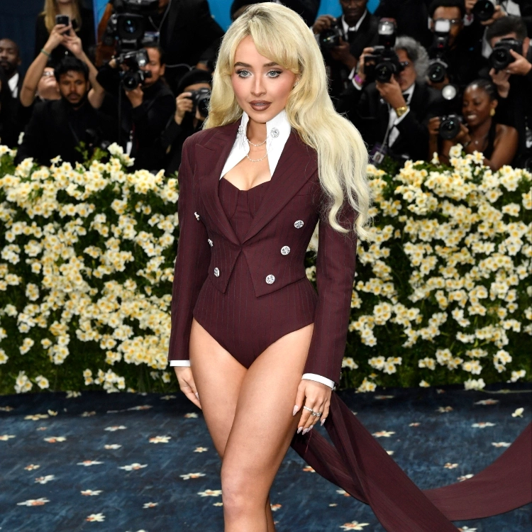 Деми Мур, Рианна и Памела Андерсон: главные наряды Met Gala 2025