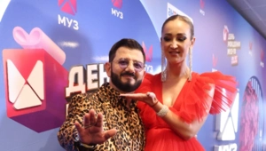 Бывшая жена Михаила Галустяна высказалась после слухов об изменах актера Бывшая жена Михаила Галустяна высказалась после слухов об изменах актера