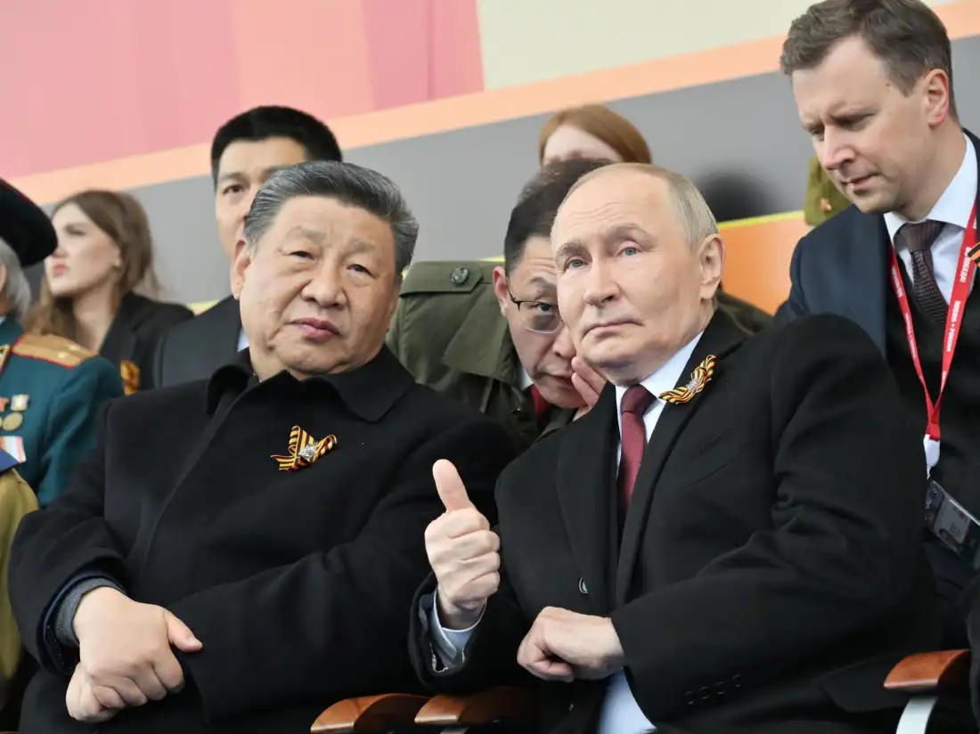 «Ничего не летит, никаких тревог»: украинцы устроили истерику при виде парада к 80-летию Победы в Москве «Ничего не летит, никаких тревог»: украинцы устроили истерику при виде парада к 80-летию Победы в Москве