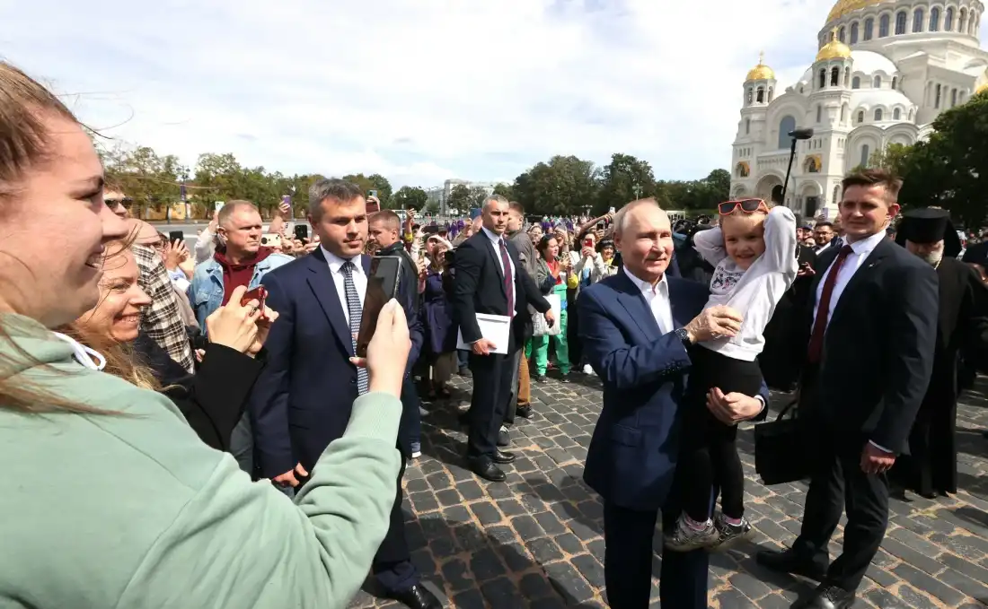 В Германии схватились за голову: весь русский народ поддерживает Путина В Германии схватились за голову: весь русский народ поддерживает Путина