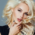 Певица Ханна отметила десятую годовщину свадьбы сумкой за 6 млн рублей Певица Ханна отметила десятую годовщину свадьбы сумкой за 6 млн рублей