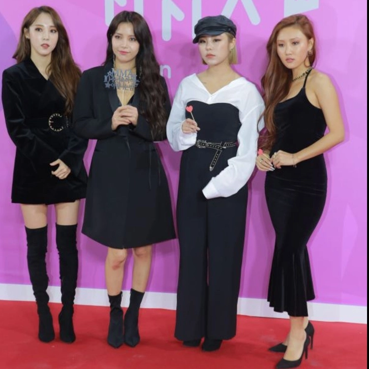 Blackpink представит новую песню на первом концерте нового тура по Южной Корее
